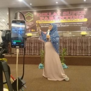 Kegiatan Diklat Super Parenting Khoiru Ummah Makassar